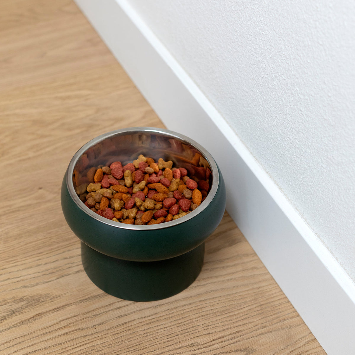 Matte Speckled Green Medium Feeder With Bowl