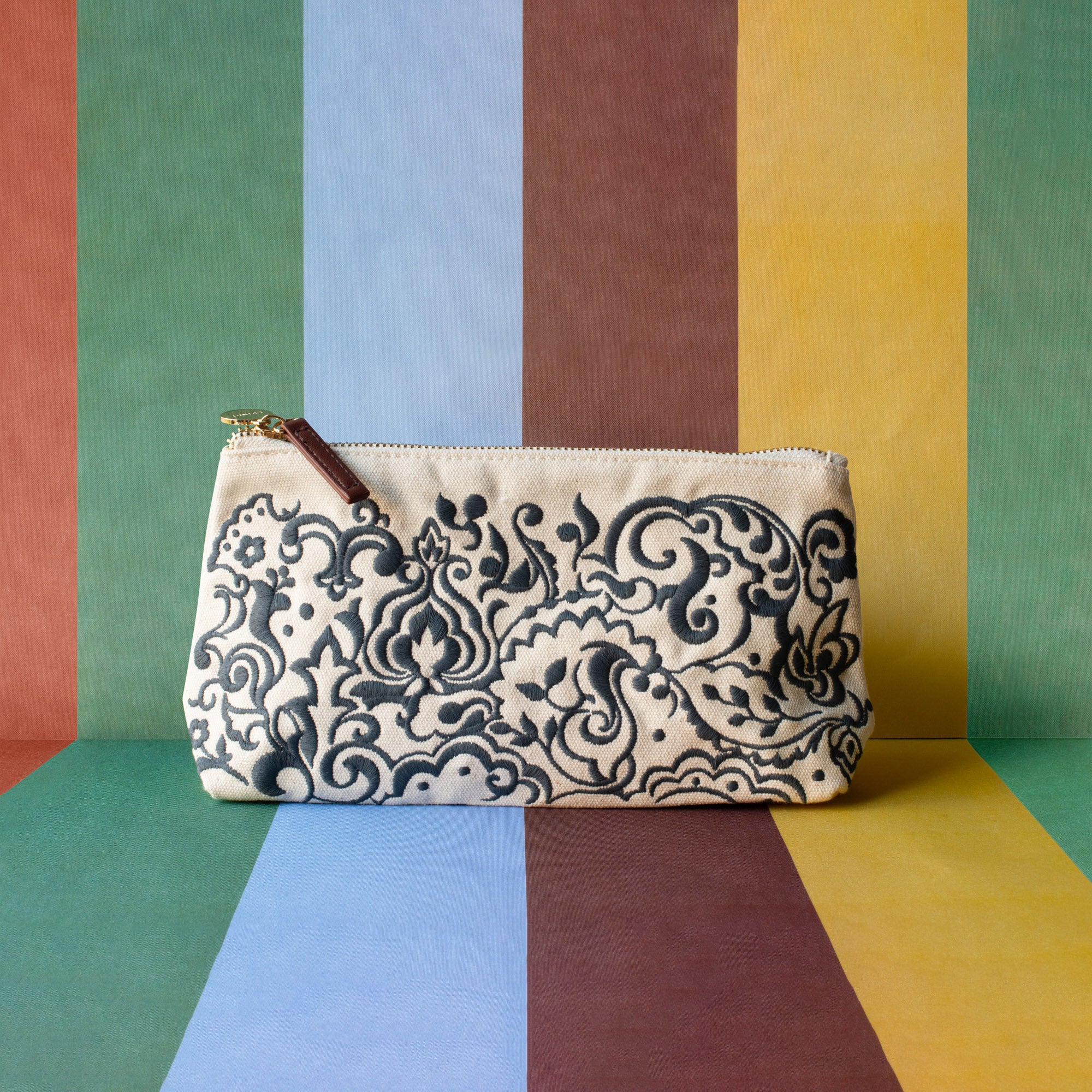 Mod Paisley Flat Bottom Medium Pouch